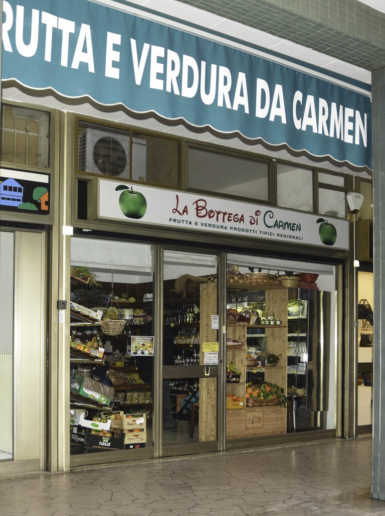 La bottega di Carmen. Frutta, verdura, prodotti tipci
